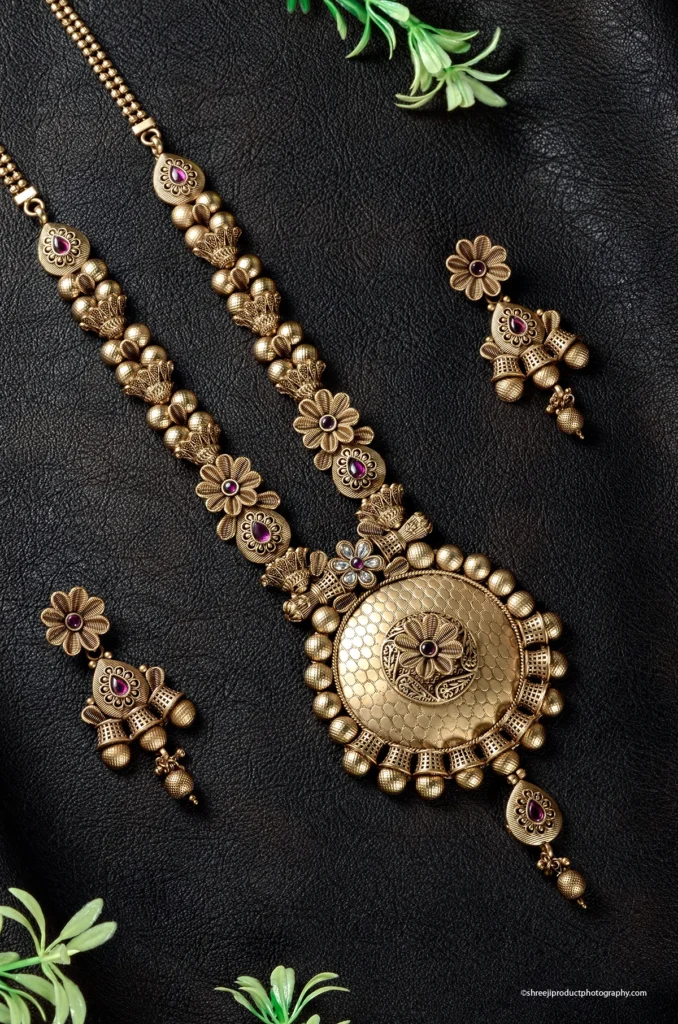 Antique Necklace with large circular pendant – product photography by Shreeji, Nagpur