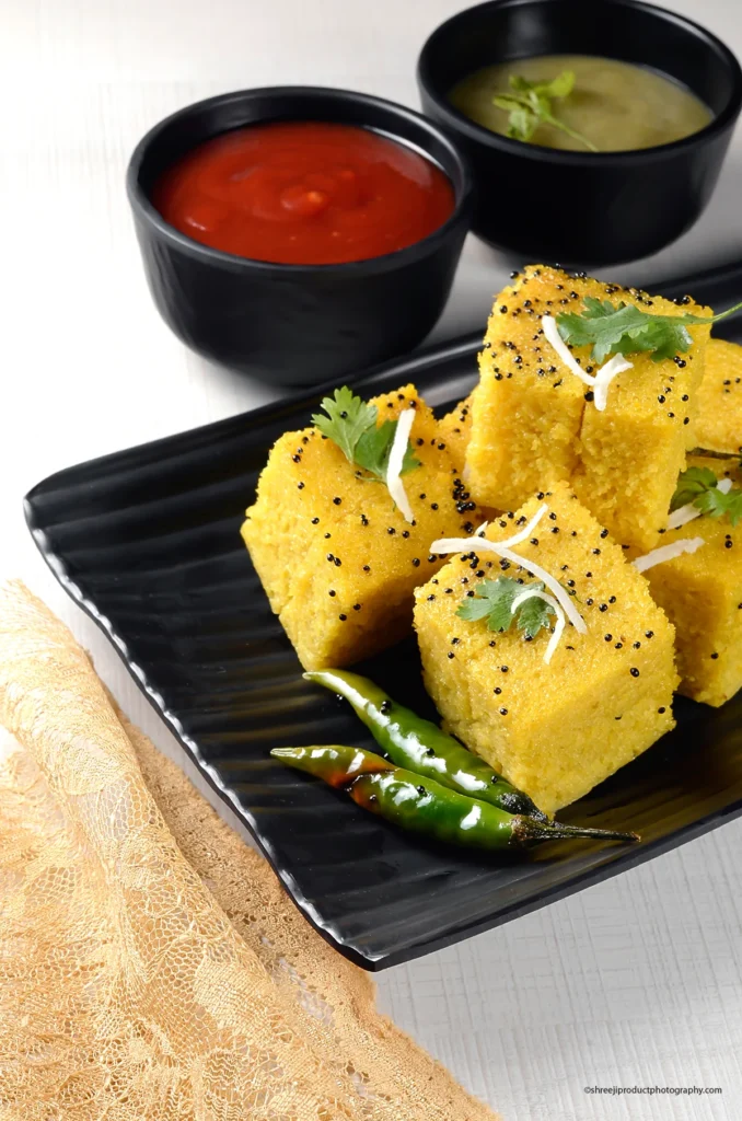 Khaman Dhokla with green chutney – product photography by Shreeji, Nagpur