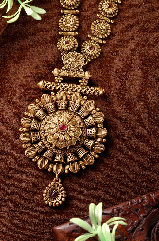 Traditional gold temple necklace – product photography by Shreeji, Nagpur